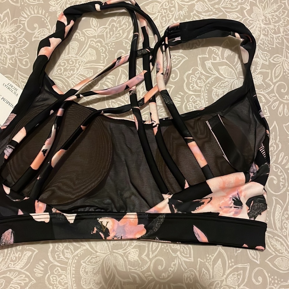 NWT Victoria’s Secret Active workout set BLACK AND PINK size small - Picture 10 of 12